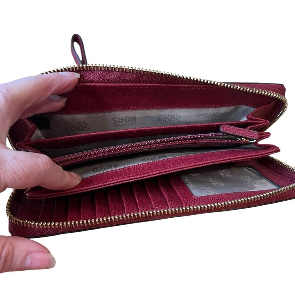 Michael Kors Medium Zip Around Wallet Wristlet Jet Set Red Cherry Color Leather - Picture 7 of 7